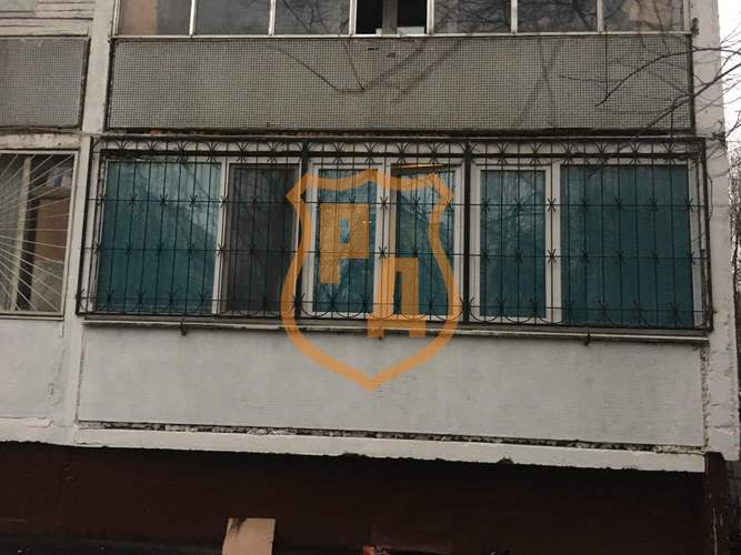 балконная металлическая решетка